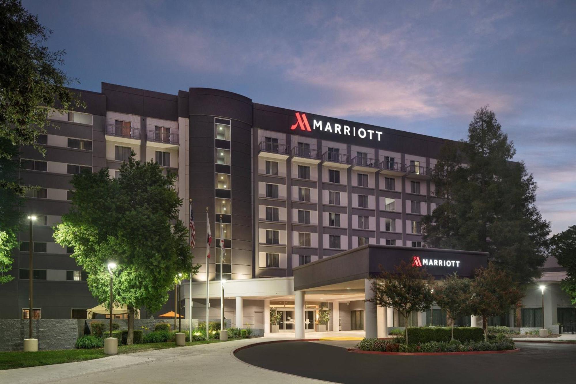 Hotel Visalia Marriott at the Convention Center Esterno foto