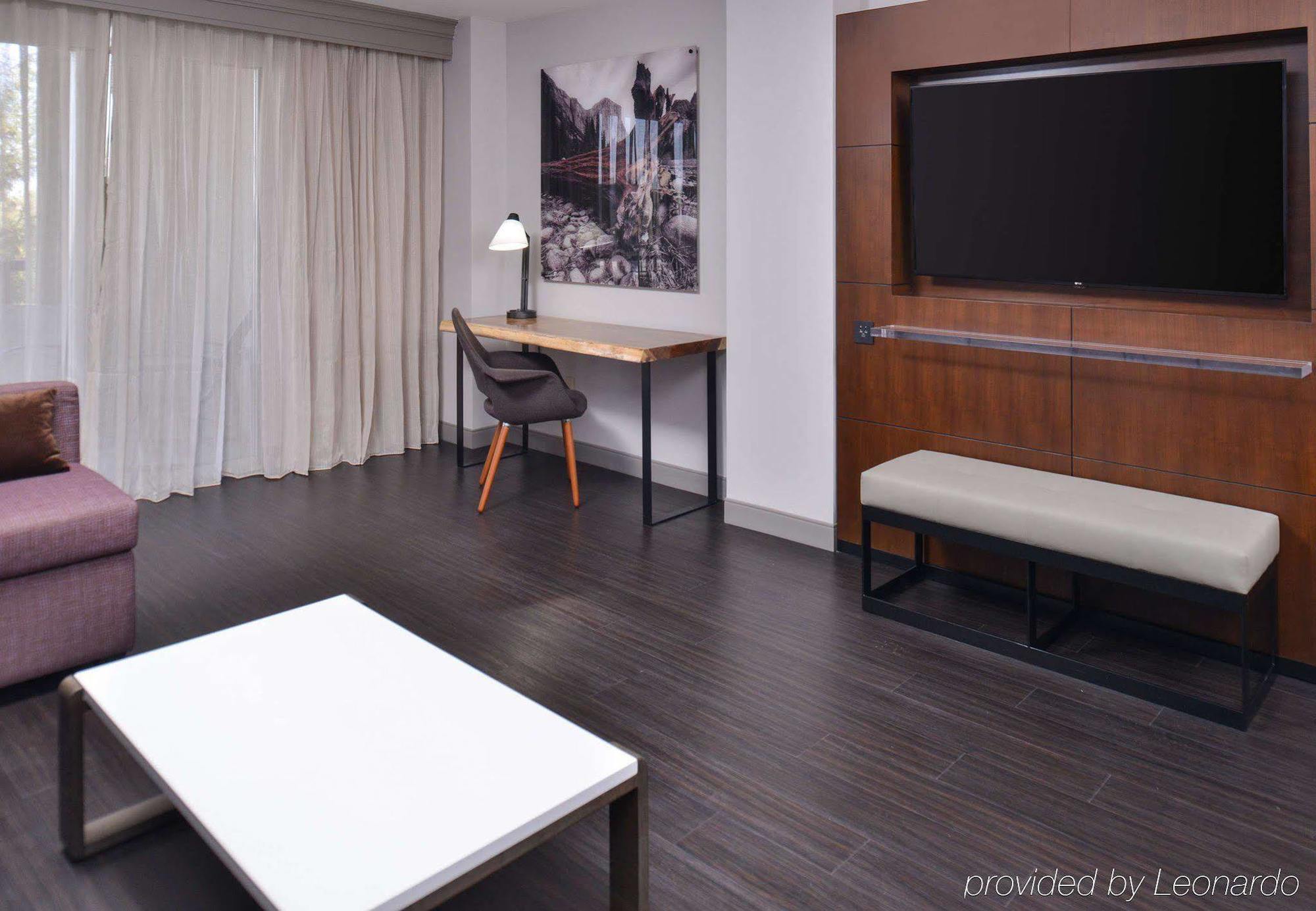 Hotel Visalia Marriott at the Convention Center Esterno foto
