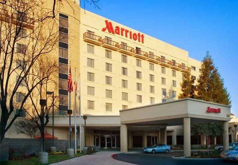 Hotel Visalia Marriott at the Convention Center Esterno foto
